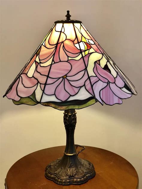Stained Glass Lamp Flower Vintage Tiffani Desk Lamp Lampshade Pink Lily Tiffany Style Accent