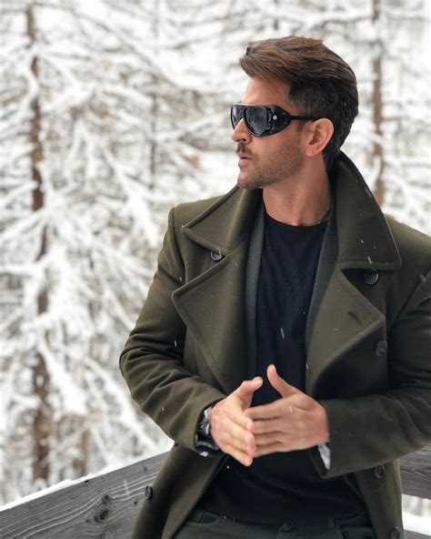 17 378 300 · обсуждают: Hrithik Roshan's latest pictures all the way from Switzerland will brighten up your day ...