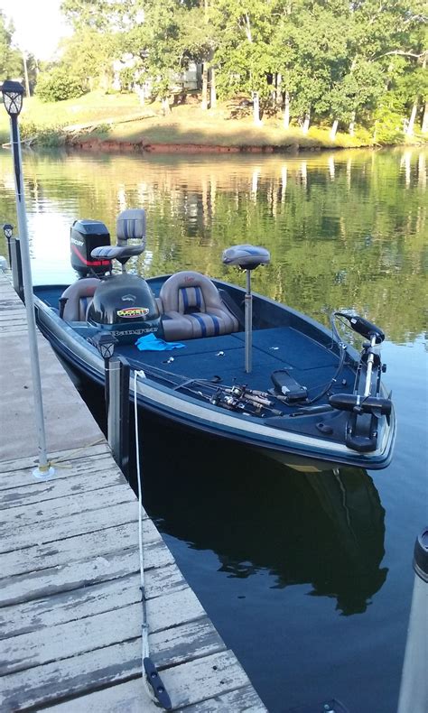 Metal Bass Boat Isodisnatura