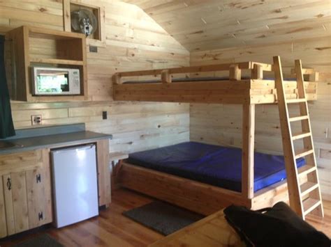 Your guide to cabins in mackinaw city most of us have great memories of roasting marshmallows while camping, but you may not remember all the work that goes into camping outdoors for a weekend. Full size bunk beds in medium cabin - Picture of Mackinaw ...