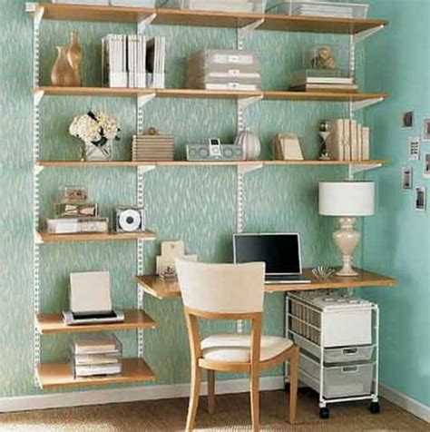 Vous pouvez l'utiliser pour vous ou pour vos enfants en le fixant à une hauteur différente. Designs uniques de bureau suspendu