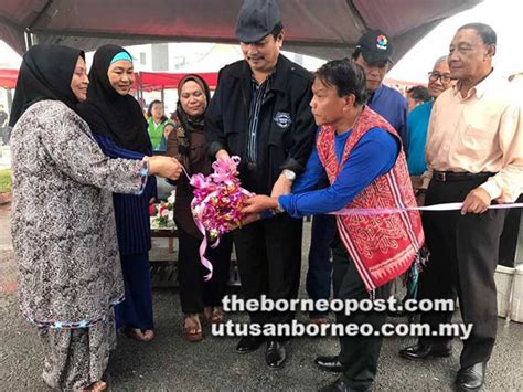 Kanopi arabian 20 x 10 rm 600.00. Peniaga Pasar Singgah Tamu Entingan dapat tapak niaga ...
