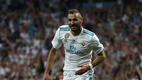 ديشامب سبق وأن استبعد بنزيما من أهم البطولات. تجديد عقد بنزيما في ريال مدريد حتى عام 2021 - شبكة عراق الخير