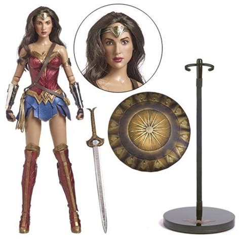 Wonder Woman Deluxe Edition Tonner Doll Entertainment Earth Wonder Woman Gal Gadot Amazon