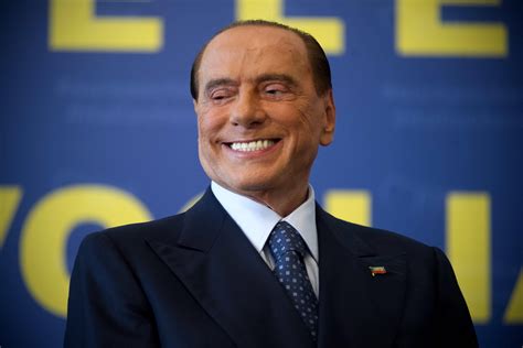 Silvio berlusconi was born on september 29, 1936 in milan, lombardy, italy. Silvio Berlusconi wraca i dąży do władzy - Ludzie ...