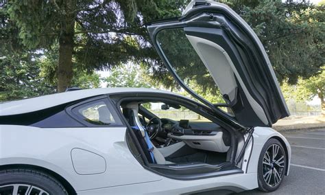 Both cars share the bmw i8 engine with twinpower. 2015 BMW i8 Review - » AutoNXT