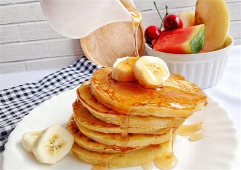 Resep pancake pisang cukup sederhana kok, tidak berbeda jauh dengan cara membuat pancake pada umumnya. Resep Pancake Pisang - pidjar.com