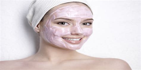 5 Best Homemade Face Packs To Get Your Skin Winter Ready