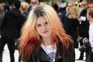 How Alison Mosshart Painted a Show Inside Itself — The Daily Front Row