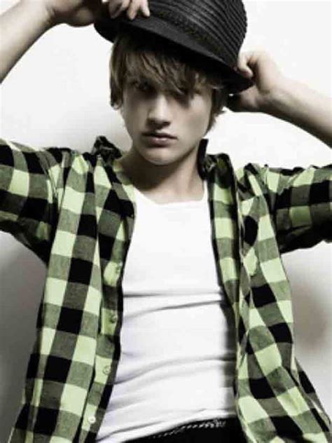 Want some cool and stylish profile pictures for boys? Latest Cool Boys Profile - We Need Fun