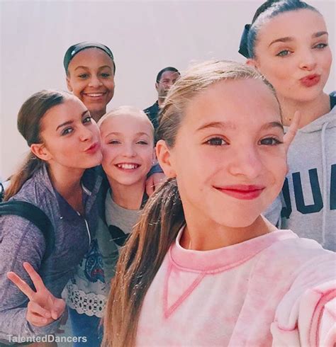 Kalani Nia Brynn Kendall And Mazkenzie Dance Moms Dance Moms Girls Dance Mums Mom Selfies