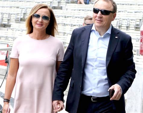 Co kochani telewidzowie myślicie o tym aby na antenie tvp pojawiło się więcej transmisji z mszy świętych ? Jacek Kurski wziął ślub: gdzie i kiedy odbyła się ...