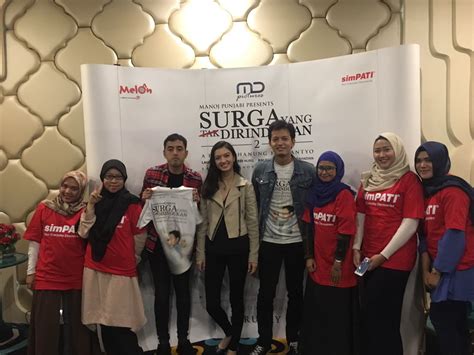 Surga yang tak dirindukan composers by melly goeslaw performed by krisdayanti courtesy of md music indonesia & jagonya music and sport indonesia see more ». Telkomsel Ajak Pelanggan Nonton Bareng Film Surga Yang Tak ...