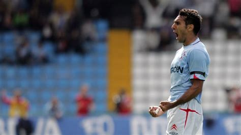 Ex jugador de independiente, zaragoza,celta, cádiz y de la selección argentina. Gustavo López marcaba su último gol con el Celta tal día ...
