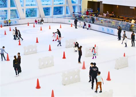 Ice Skating In Hong Kong Have Fun And Twirl Honeycombers