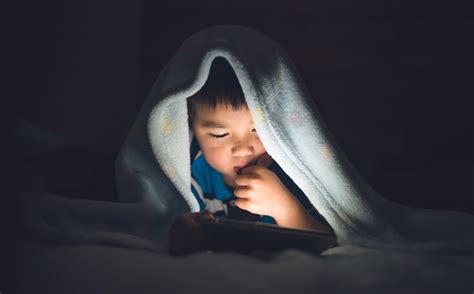 Social Media Could Be Behind Rise In Child Sleep Disorders The