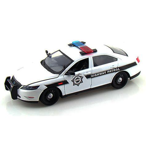 Ford Police Interceptor Concept Highway Patrol Car White Motormax