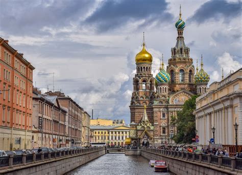 Saint petersburg is 400 km away from helsinki. Two Days in St. Petersburg, Russia - The Best Private Tour ...