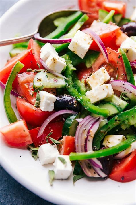 This Delicious Greek Salad Recipe Is Made With Juicy Tomatoes Crisp
