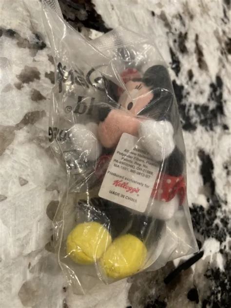 walt disney world minnie mouse mini bean plush new kelloggs 2001 5 00 picclick