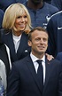 La historia de amor de Emmanuel Macron y su esposa, Brigitte, en la que ...