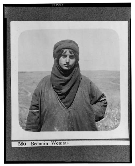 Bedouin Woman Take Between And Old Pictures Old Photos