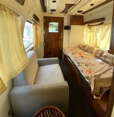 Motor Homes Caravan Vanity Van At Rs 25000001 Unit Caravan Homes