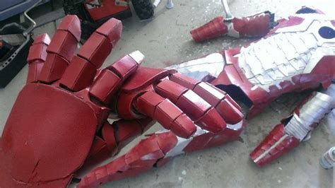 Iron man has always been my favorite. Quick n' Easy Iron Man GLOVES Tutorial | Iron man costume ...