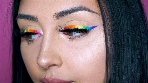 Show Your Pride With This Stunning Rainbow Eyeliner Look Gma