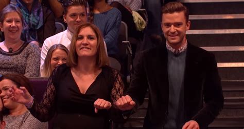 Justin Timberlake Shows Off His Signature Dance Moves Watch Now Justin Timberlake Just Jared