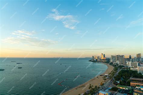 Premium Photo Pattaya Chonburi Thailand 8 Nov 2021 Beautiful Landscape And Cityscape