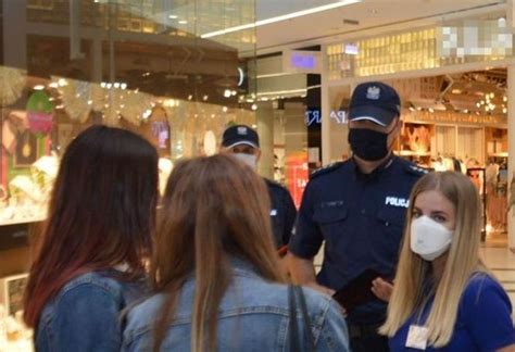 Policja zatrzymała 57 osób po zamieszkach. Lublin: POLICJA weszła do galerii! Szukają ludzi BEZ ...