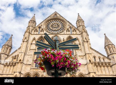 York Minster Cathedral England Stock Photo Alamy