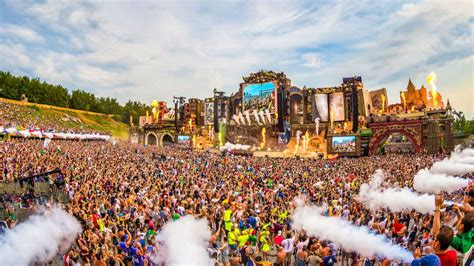 Top Edm Festivals Of 2019 Tomorrowland Belgium Umf And More