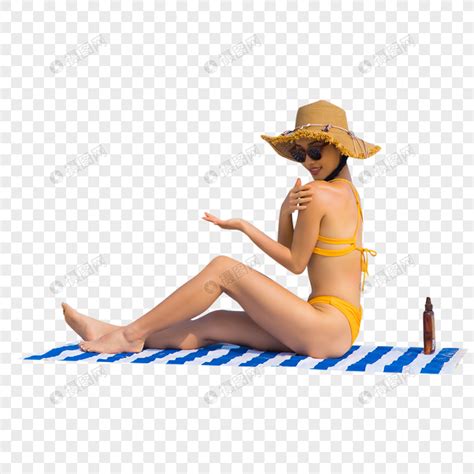 戴草帽比基尼美女沙滩上涂抹防晒元素素材下载 正版素材401943034 摄图网