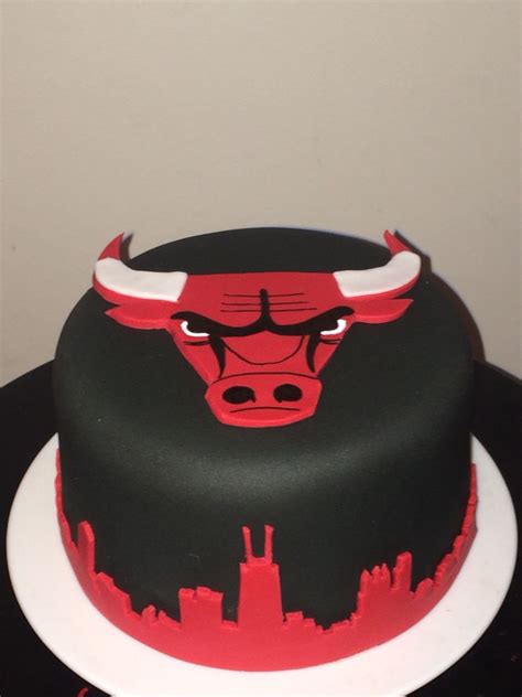 Chicago Bulls Skyline Mens Cake Cupcake Cakes Cupcakes Chicago