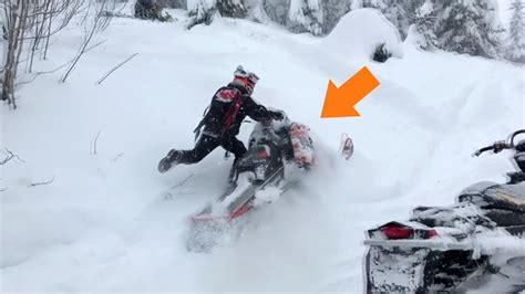 I Got My Snowmobile Stuck Youtube