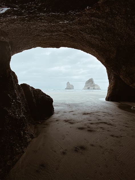 Beach Cave Beach Nature Sky Cave Sea Hd Wallpaper Peakpx