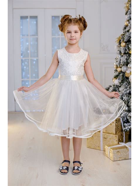 Pin By Robert Caggiano On Modest Clothing Flower Girl Dresses Modest