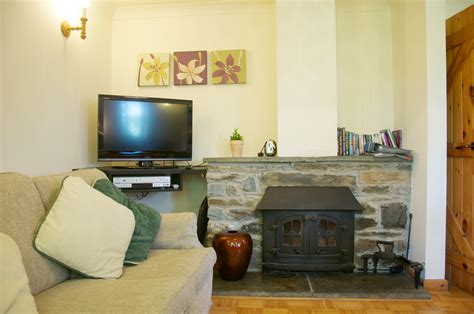 This holiday cottage in ashbourne, derbyshire one is for people who expect luxury. Accessible Accommodation Wales, UK for Disabled ...