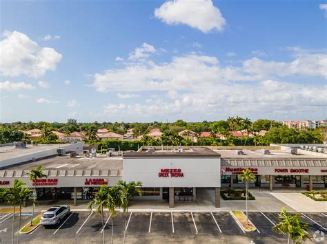 9900-10090 Pines Blvd, Pembroke Pines, FL 33024 - Beall's Outlet Plaza