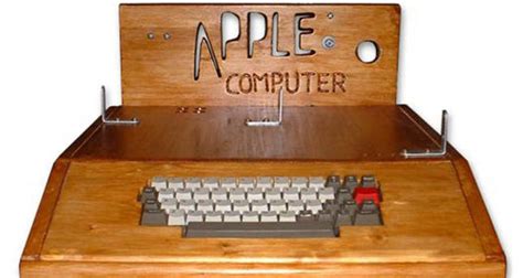 Sotheby's to auction working version of first apple computer model. Mac - techgeeks