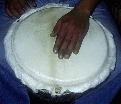How To Play Djembe Lesson 3 The Bass Note Afrodrumming