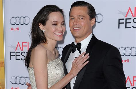 Brad Pitt And Angelina Jolie Wedding Details Popsugar Celebrity
