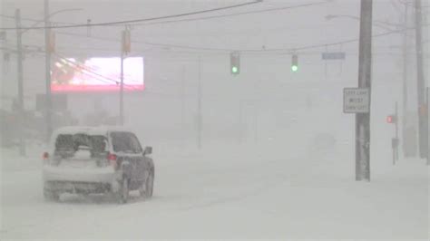 Erie Pennsylvania Gets Record 34 Inches Of Snow In 24 Hours