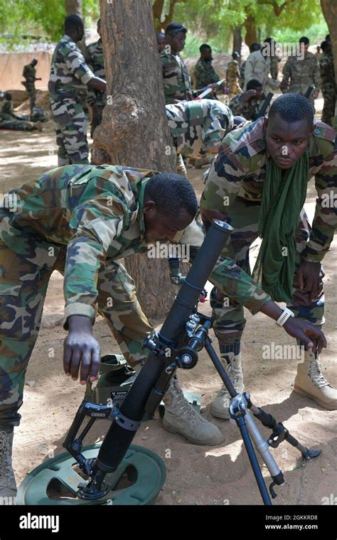 Soldiers From The Nigerien Mortar Class Participate In Large Deflection