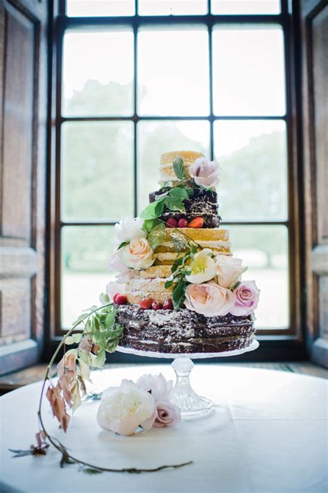Snapr is a photosharing app with a strong community feel. Romantic, vintage UK wedding | Blush wedding | 100 Layer Cake
