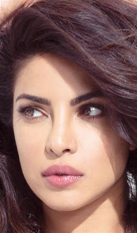 pinky😍😍😍 priyanka chopra makeup beautiful bollywood actress most beautiful indian actress