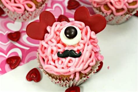Love Bug Monster Valentine Cupcakes The Tiptoe Fairy