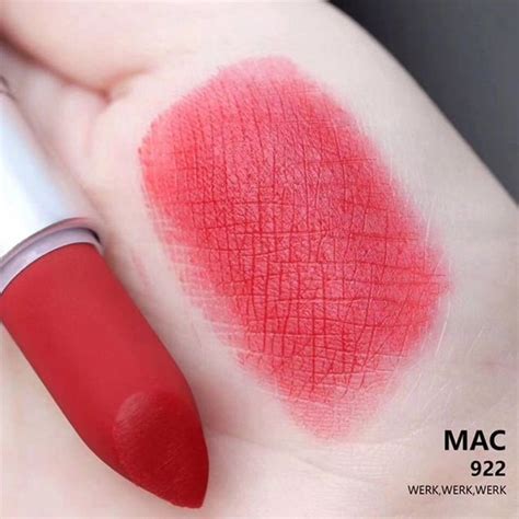 Son Mac Powder Kiss Lipstick Màu 922 Werk Werk Werk